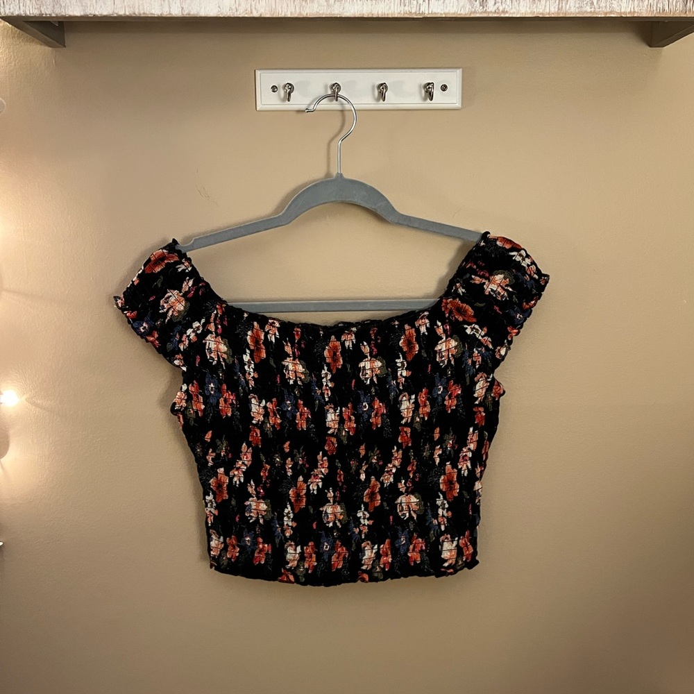 Hollister floral crop top size M